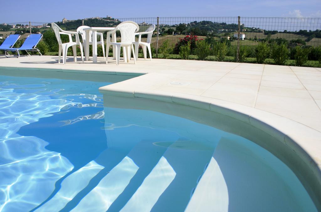 Agriturismo Fara Hotel Montegiorgio Bilik gambar