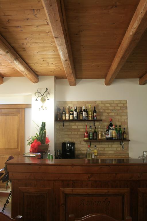 Agriturismo Fara Hotel Montegiorgio Luaran gambar